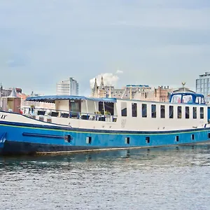 Hotelboat Fleur 2* Amsterdam